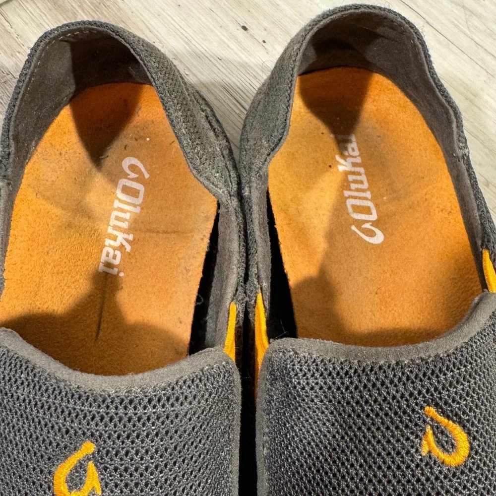 OluKai‎ Nohea Mesh Slip-on Loafer Shoes Mens Size 8 EUR 41 Gray Orange Drop Heel
